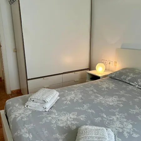 Honey Bunch Caleta De Fuste